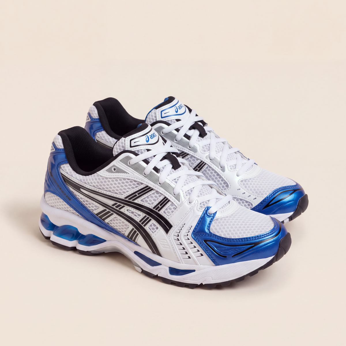 ASICS Gel-Kayano 14 in White / Tuna Blue