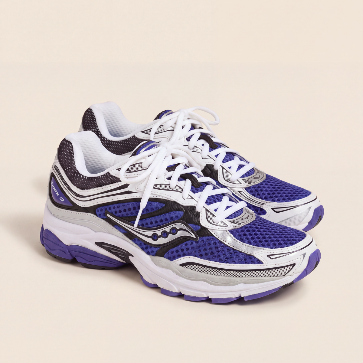 Saucony ProGrid Omni 9 in Royal Blue / Silver / Purple
